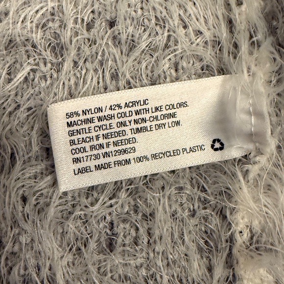 🤍 Knox Rose White & Grey Eyelash Sweater Size Medium GORGEOUS & SOFT - Picture 4 of 6